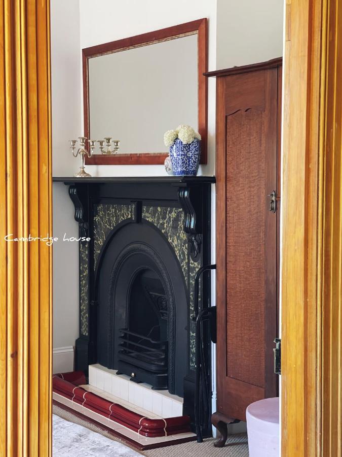 Bed and Breakfast Cambridge House Breakfast & Bed Geeveston Екстер'єр фото