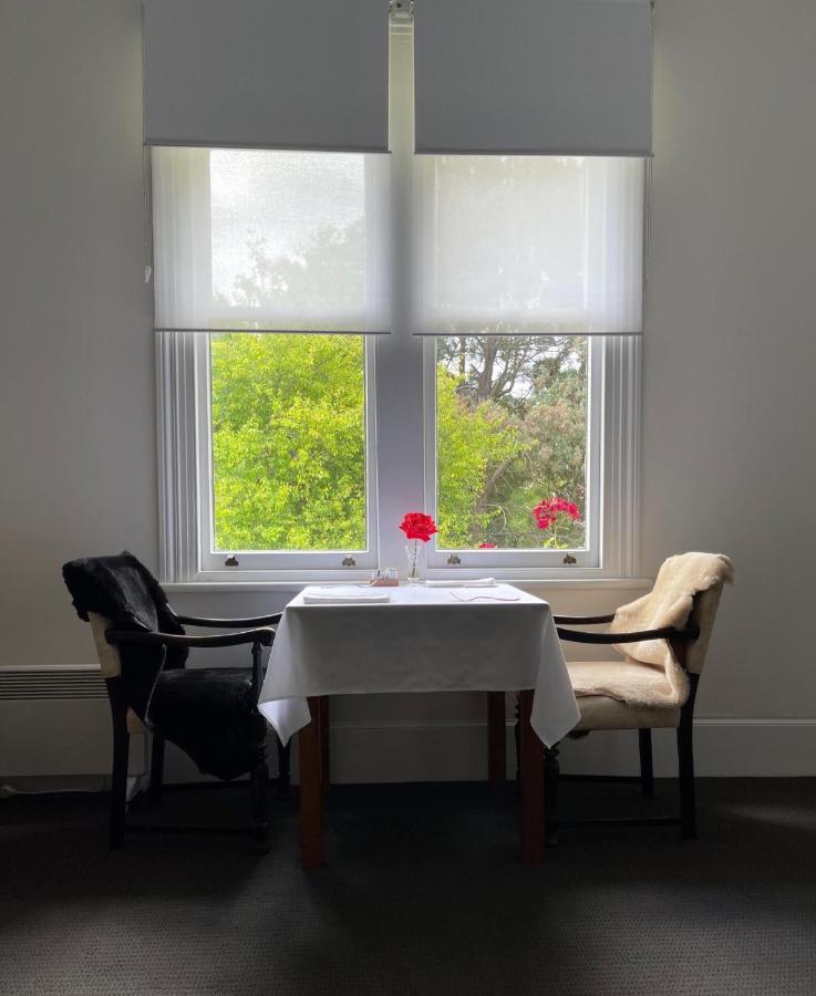 Bed and Breakfast Cambridge House Breakfast & Bed Geeveston Екстер'єр фото